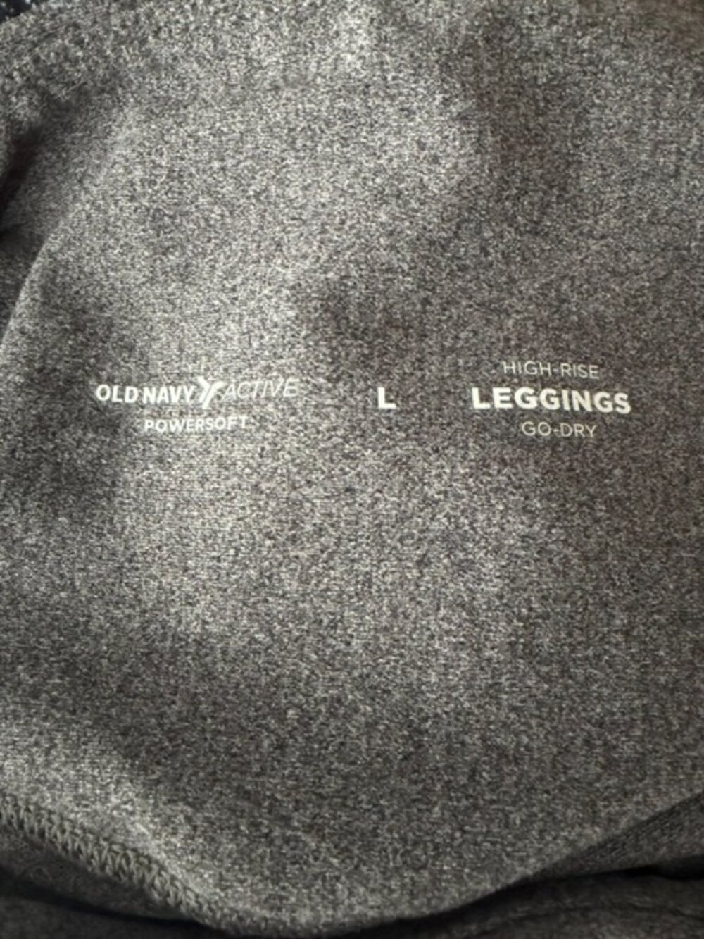 Set of 3 Old Navy Active Leggings - Picture 7 of 8